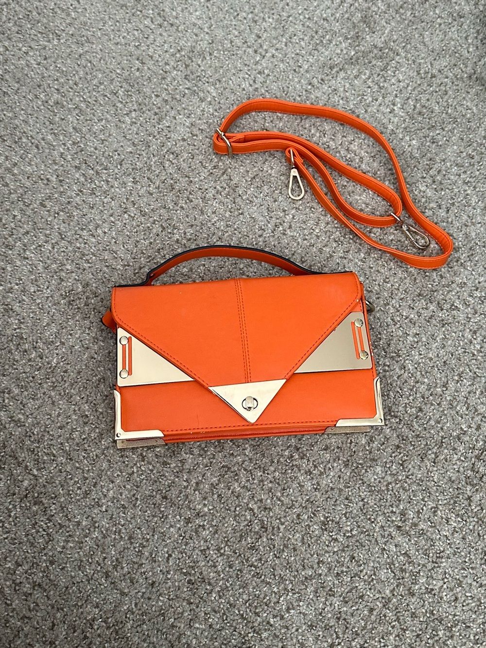 🧡 Nila Anthony • Gold & Orange Purse